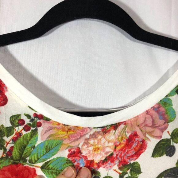 Minkpink Floral Tank Sleeveless Crew Neck Top - Picture 5 of 5